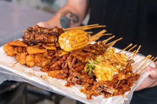 娱乐吃瓜酱炸串是真的吗,揭秘网红美食的真伪之谜